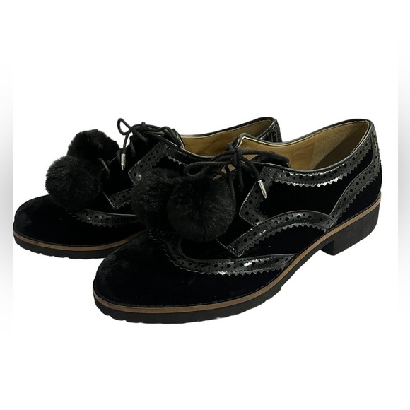 Sam Edelman Shoes - Sam Edelman Lace Up Black Velvet Dahl Oxfords size 7.5